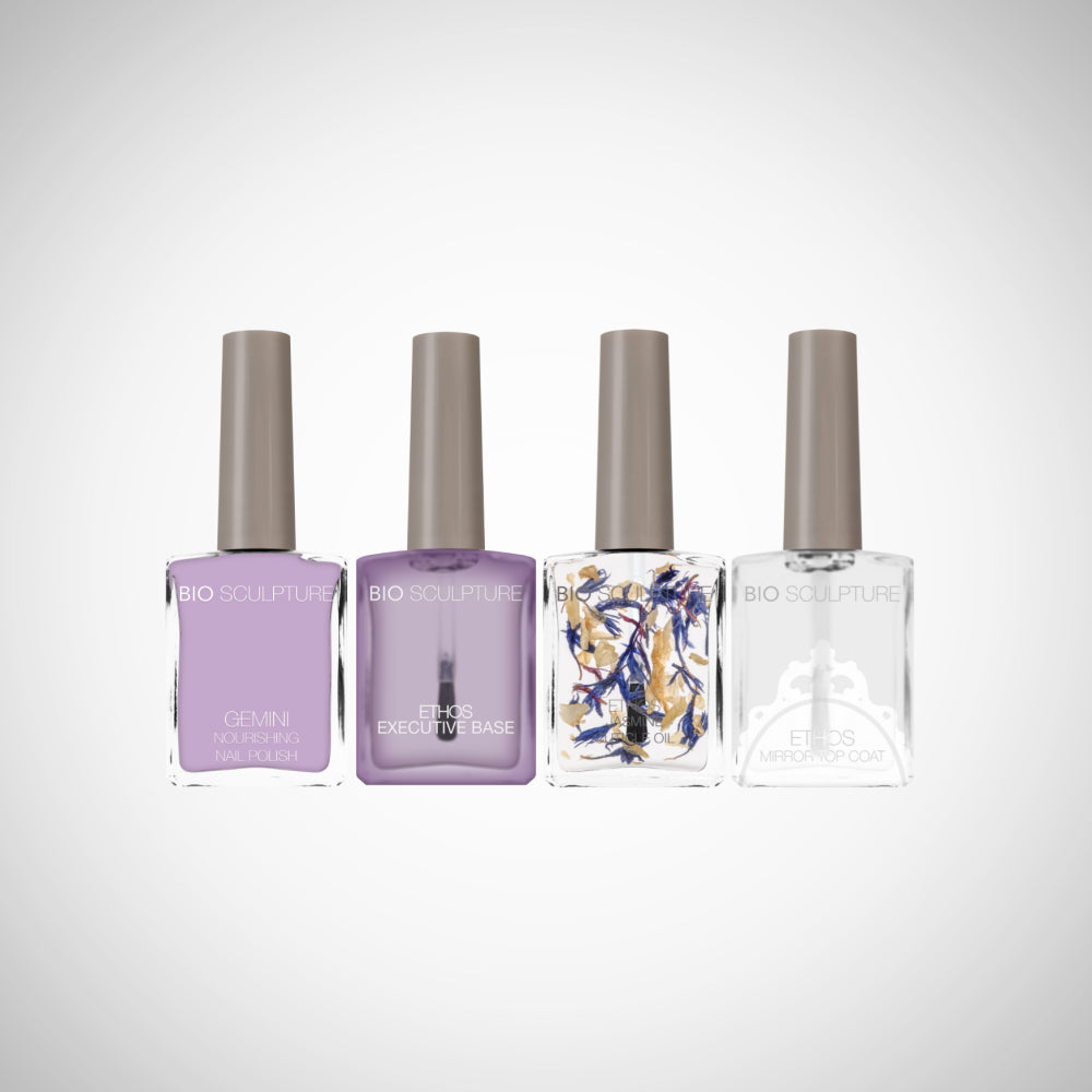 Lush Lilac ist ein Geschenkset aus ETHOS Executive Base 14 ml
ETHOS Jasmine Cuticle Oil 14 ml
ETHOS Mirror Top Coat 14 ml
GEMINI Nagellack 312 Fluttering Lavender 14 ml